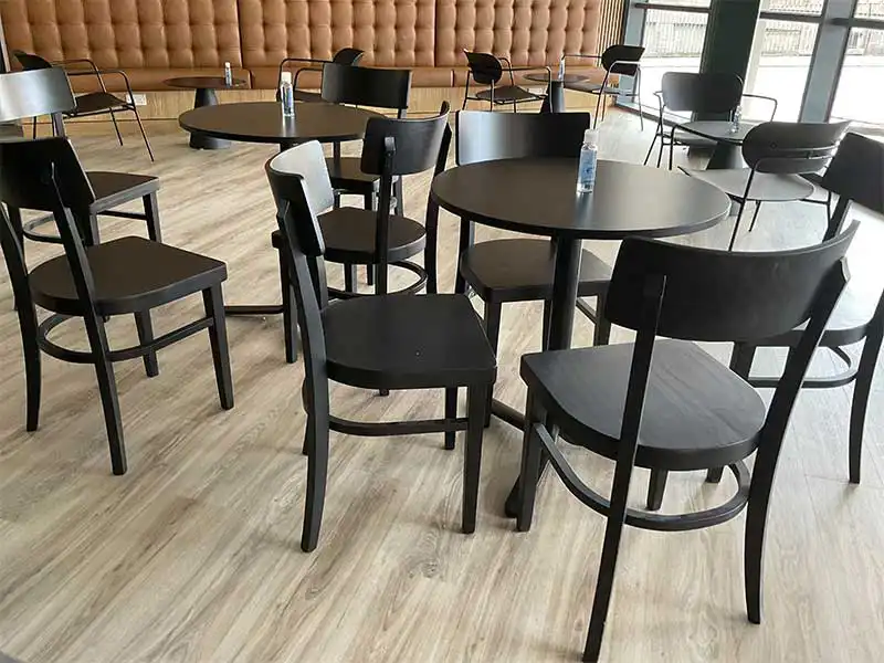 abertay university annie lamont building cafe tables